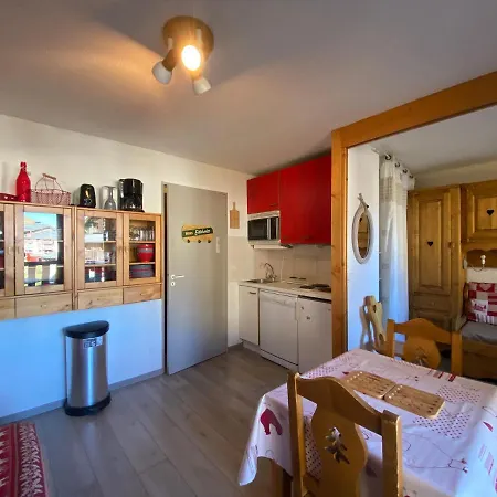Reine Blanche Apartment Val Thorens