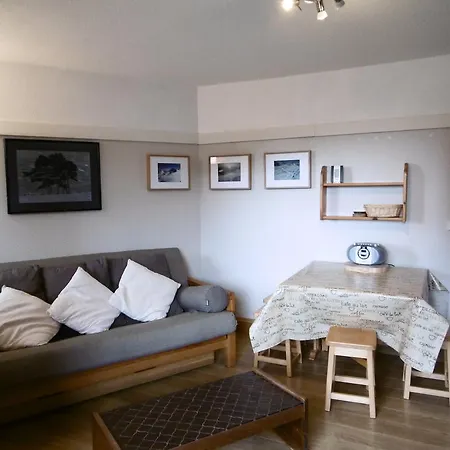 Reine Blanche Apartment